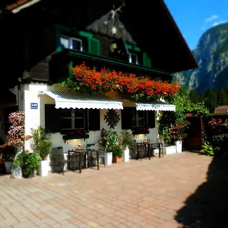 Landhaus Osborne Apartment Obertraun